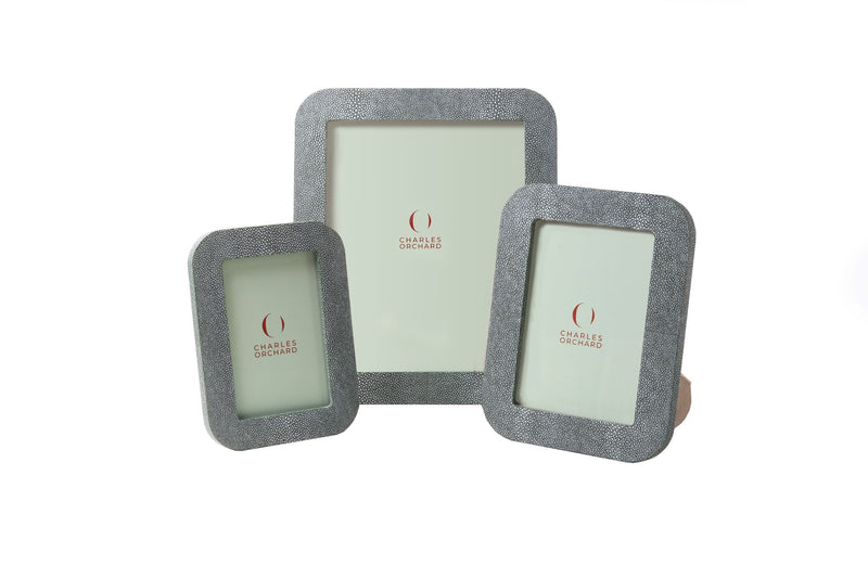 Faux Shagreen Round Photo Frame 10x6
